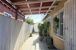 1318 E 100th St, Los Angeles, CA 90002 - Photo 15