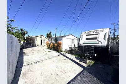 1318 E 100th Street, Los Angeles, CA 90002 - Photo 13