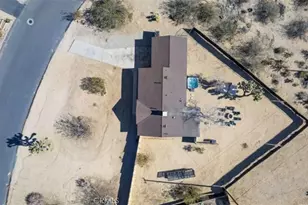 7070 Rubidoux, Yucca Valley, CA 92284 - Photo 17