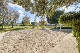 77 Greenbough, Irvine, CA 92614 - Photo 49