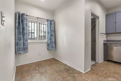 2640 S Bronson, Los Angeles, CA 90018 - Photo 11