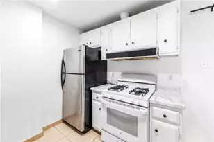 6600 Warner, Huntington Beach, CA 92647 - Photo 5