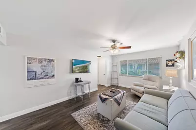 1089 W Pine #E, Upland, CA 91786 - Photo 5