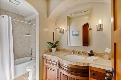 158 Santa Ana Avenue, Long Beach, CA 90803 - Photo 37