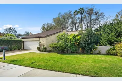 24771 Daphne E, Mission Viejo, CA 92691 - Photo 3