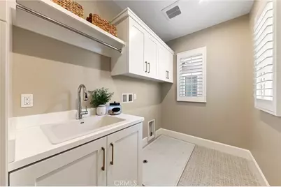 140 Statura, Irvine, CA 92602 - Photo 37