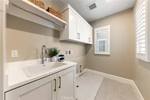 140 Statura, Irvine, CA 92602 - Photo 37