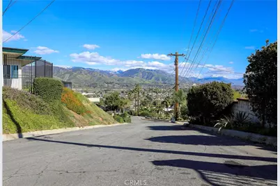 449 Skylark, San Bernardino, CA 92405 - Photo 47