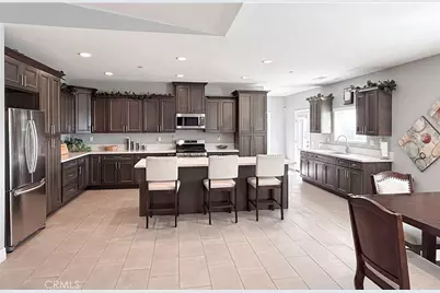 449 Skylark, San Bernardino, CA 92405 - Photo 11