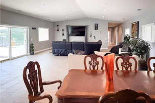449 Skylark, San Bernardino, CA 92405 - Photo 9