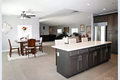 449 Skylark, San Bernardino, CA 92405 - Photo 17