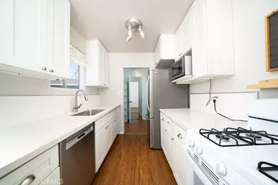 13708 Judah Avenue, Hawthorne, CA 90250 - Photo 9