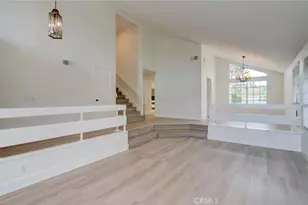 27 Earlymorn, Irvine, CA 92614 - Photo 5