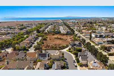 17272 Tidalridge Lane, Huntington Beach, CA 92649 - Photo 49