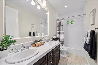 17272 Tidalridge Lane, Huntington Beach, CA 92649 - Photo 25