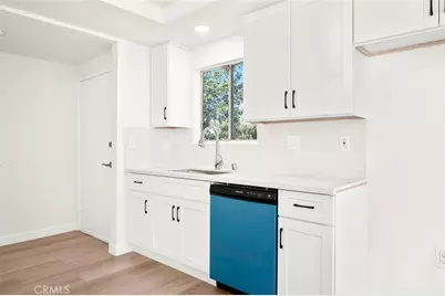 928 S Laurel Street, Santa Ana, CA 92704 - Photo 9