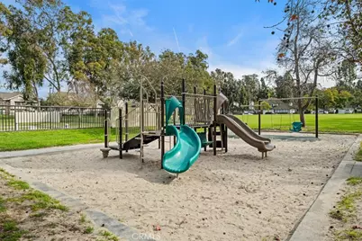 111 Greenfield, Irvine, CA 92614 - Photo 31