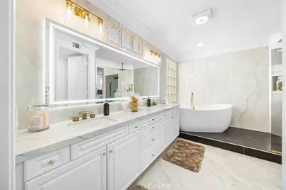 304 Goldenwest Street, Huntington Beach, CA 92648 - Photo 41