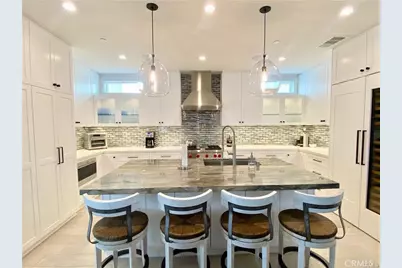 203 Sapphire, Newport Beach, CA 92662 - Photo 9