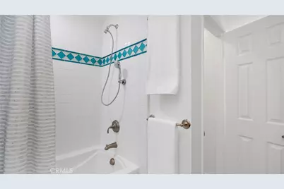 22 Yorktown, Irvine, CA 92620 - Photo 35