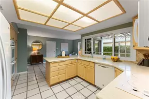 9 Teakwood, Irvine, CA 92612 - Photo 17