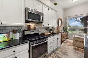 31725 Via Cordoba, Temecula, CA 92592 - Photo 11