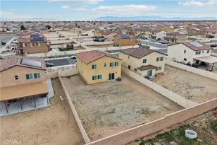 18774 Hampton Ln, Adelanto, CA 92301 - Photo 35