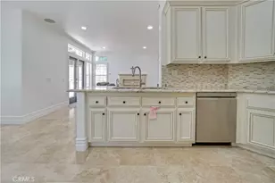 25792 Maple View Dr, Laguna Hills, CA 92653 - Photo 11