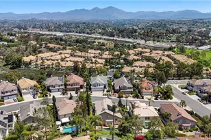 25792 Maple View Dr, Laguna Hills, CA 92653 - Photo 31