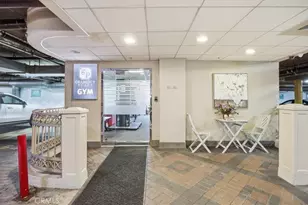 620 S Gramercy Pl, Los Angeles, CA 90005 - Photo 29