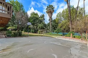 1370 Oak St, Redlands, CA 92373 - Photo 47