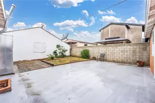 2057 W 96th St, Los Angeles, CA 90047 - Photo 35