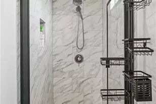 2057 W 96th St, Los Angeles, CA 90047 - Photo 31