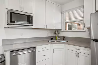 2057 W 96th Street, Los Angeles, CA 90047 - Photo 15