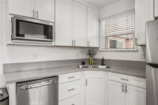 2057 W 96th St, Los Angeles, CA 90047 - Photo 15