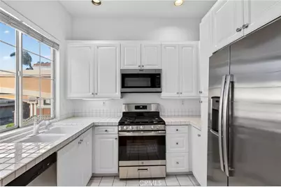 1 Salviati Aisle, Irvine, CA 92606 - Photo 9