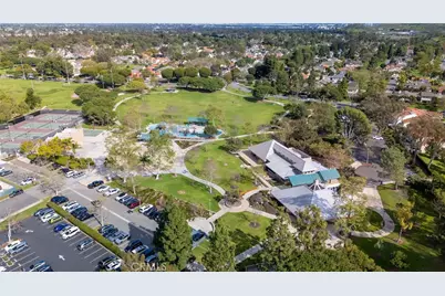 21 Queens Wreath, Irvine, CA 92612 - Photo 53