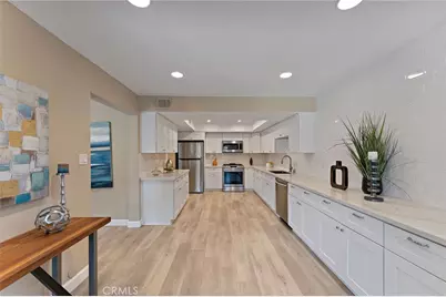 21 Queens Wreath, Irvine, CA 92612 - Photo 13