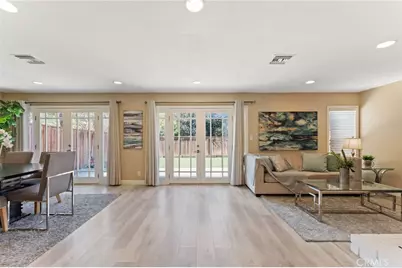 21 Queens Wreath, Irvine, CA 92612 - Photo 7