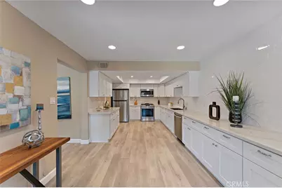 21 Queens Wreath, Irvine, CA 92612 - Photo 13