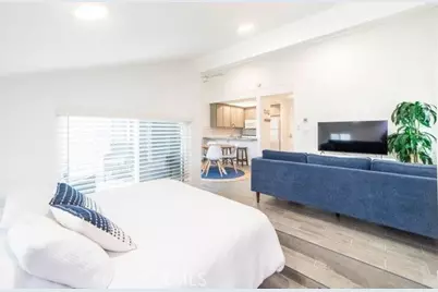 17092 Pacific Coast Hwy #204, Huntington Beach, CA 92649 - Photo 7