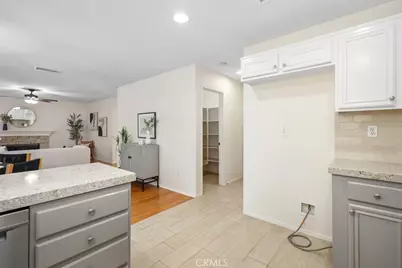 50 Linhaven, Irvine, CA 92602 - Photo 17