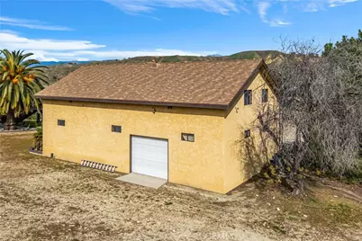 28450 Live Oak Canyon Road, Redlands, CA 92373 - Photo 37