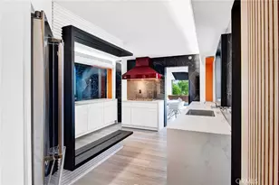 300 Holmwood Dr, Newport Beach, CA 92663 - Photo 11