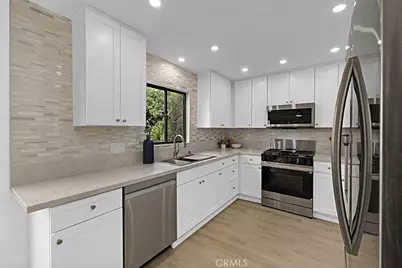 4218 Troost #20, Studio City, CA 91604 - Photo 11