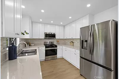 4218 Troost #20, Studio City, CA 91604 - Photo 13