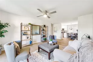 6600 6600 Warner, Huntington Beach, CA 92647 - Photo 9