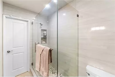 6600 6600 Warner #10, Huntington Beach, CA 92647 - Photo 29