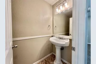 14207 Woodland Drive, Fontana, CA 92337 - Photo 19