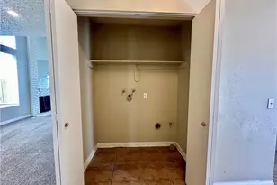 14207 Woodland Dr, Fontana, CA 92337 - Photo 23